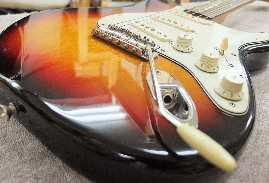 1998年製 Fender USA American Vintage 62 Stratocaster 3TS （Sold